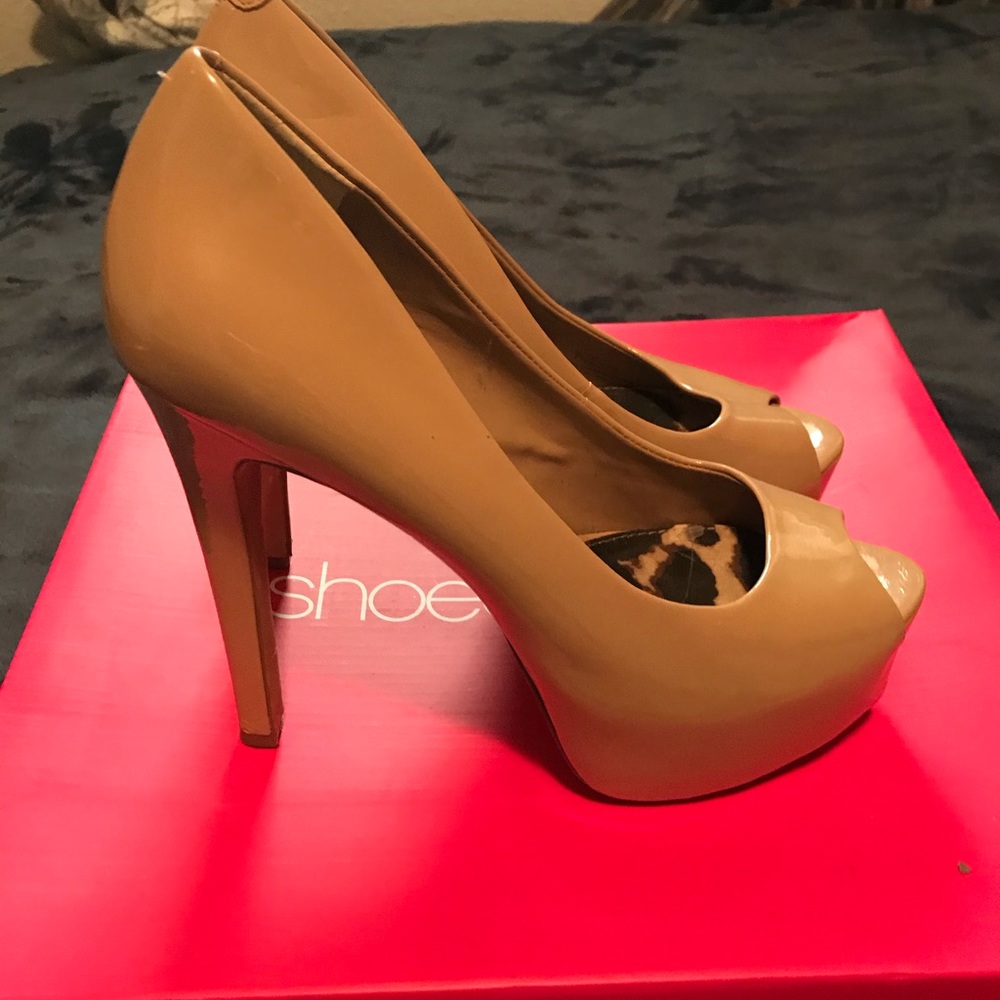 Jessica Simpson - Picture 2 of 2